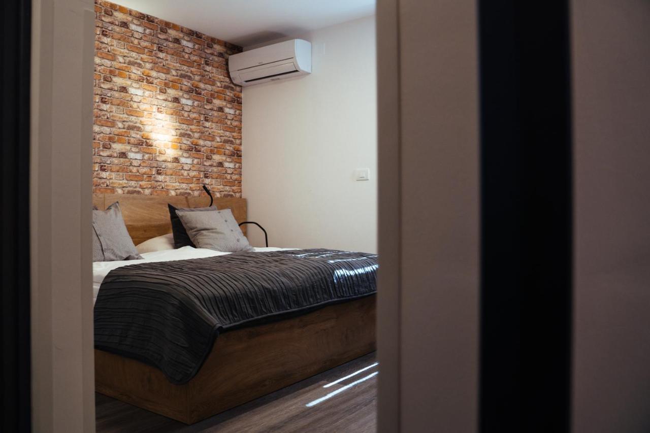 Buzinel Estate Hotel Dobrovo Kültér fotó