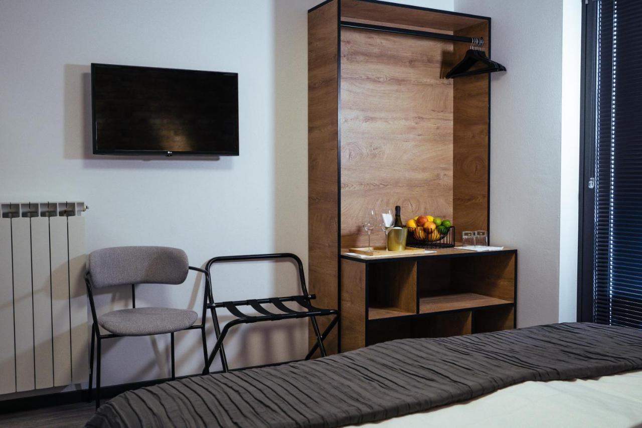 Buzinel Estate Hotel Dobrovo Kültér fotó